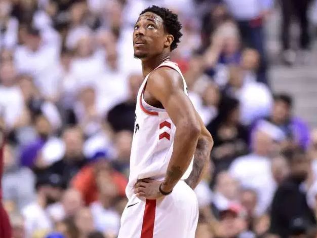 从阿森纳的 从阿森纳的