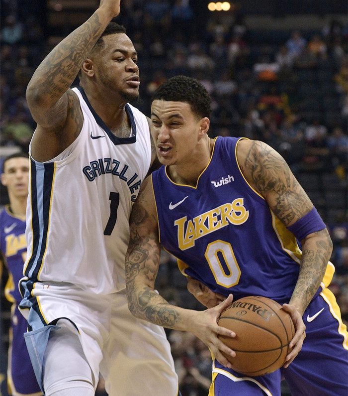 赖边路进攻 赖边路进攻