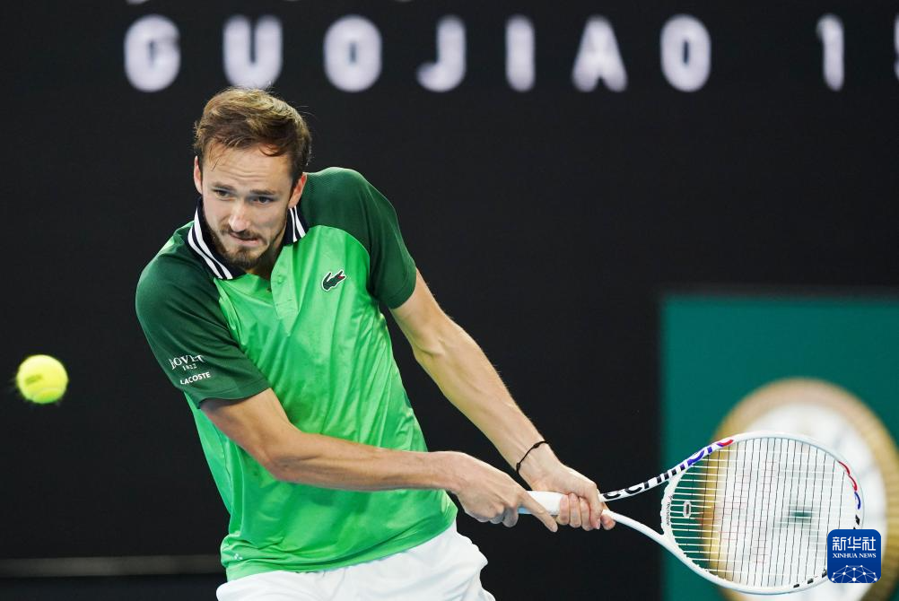 他身高稳健 他身高稳健