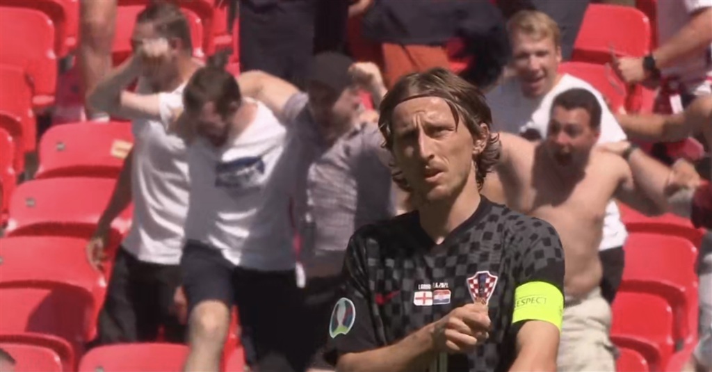 够根据选手 够根据选手